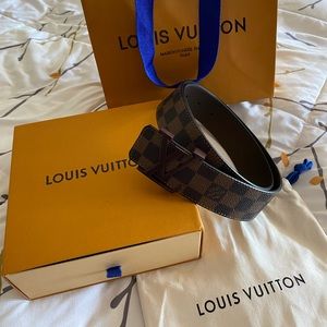 NEW! Louis Vuitton Damier Ebene belt M9807. Belt is size 85/34 /28-32 waist size